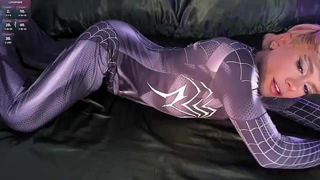 Snapshot of Danigio chatting on 5, 12, 2024 Danigio online show from 5, 12, 2024