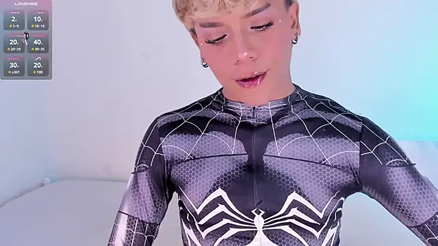 Snapshot of Danigio chatting on 3, 1, 2025 Danigio online show from 3, 1, 2025