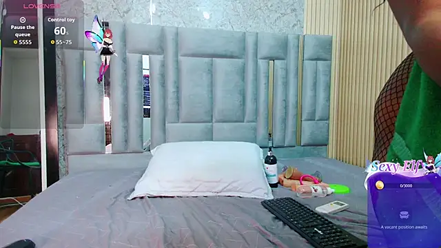 Snapshot of MiissBNasty chatting on 18, 12, 2025 MiissBNasty online show from 18, 12, 2025