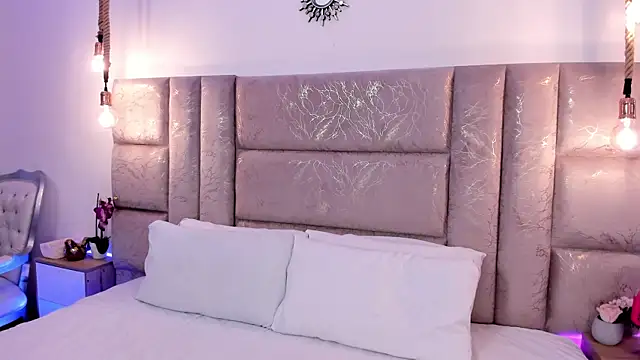 Oriana Guzman online show from 26, 6, 2026