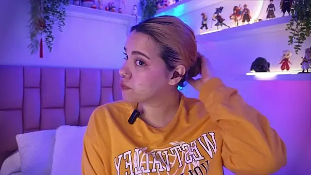 albaismynameX online show from 19, 12, 2025