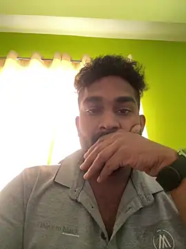 Handsomehunk 4U online show from 5, 12, 2024