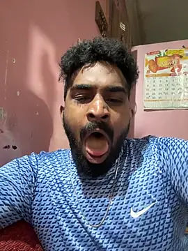 Handsomehunk 4U online show from 13, 12, 2024