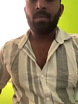 Handsomehunk 4U online show from 4, 2, 2025