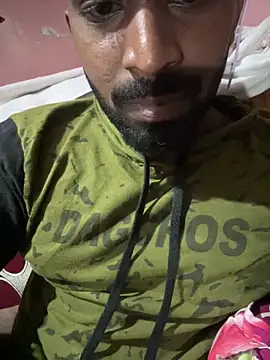 Handsomehunk 4U online show from 12, 3, 2025