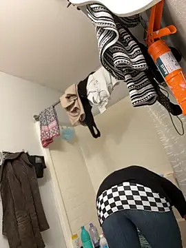 Snapshot of SexyB214 chatting on 7, 1, 2025 SexyB214 online show from 7, 1, 2025