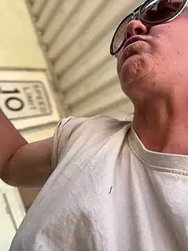 Snapshot of SexyB214 chatting on 22, 2, 2025 SexyB214 online show from 22, 2, 2025