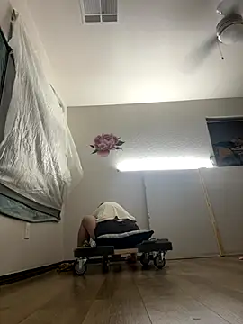 Snapshot of SexyB214 chatting on 10, 10, 2025 SexyB214 online show from 10, 10, 2025