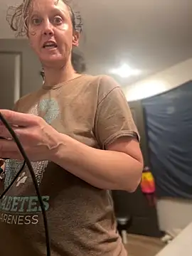 Snapshot of SexyB214 chatting on 11, 10, 2025 SexyB214 online show from 11, 10, 2025