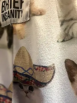 Snapshot of SexyB214 chatting on 15, 11, 2025 SexyB214 online show from 15, 11, 2025