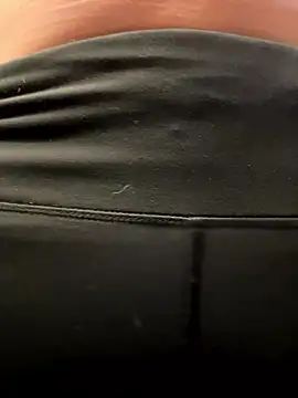 Snapshot of SexyB214 chatting on 27, 11, 2025 SexyB214 online show from 27, 11, 2025