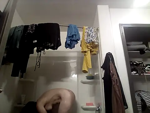 Snapshot of SexyB214 chatting on 2, 12, 2025 SexyB214 online show from 2, 12, 2025