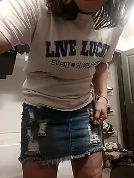 Snapshot of SexyB214 chatting on 13, 12, 2025 SexyB214 online show from 13, 12, 2025