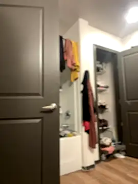 Snapshot of SexyB214 chatting on 16, 12, 2025 SexyB214 online show from 16, 12, 2025