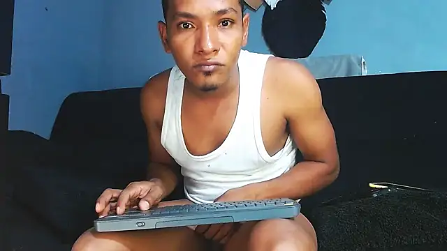 Snapshot of Grandeygruesa1 chatting on 1, 11, 2025 Grandeygruesa1 online show from 1, 11, 2025