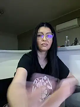 Snapshot of Milf_Abigail chatting on 19, 2, 2025 Milf Abigail online show from 19, 2, 2025