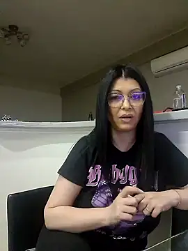 Snapshot of Milf_Abigail chatting on 21, 2, 2025 Milf Abigail online show from 21, 2, 2025