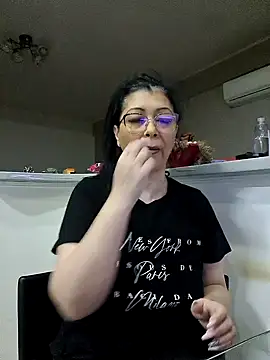 Snapshot of Milf_Abigail chatting on 2, 3, 2025 Milf Abigail online show from 2, 3, 2025