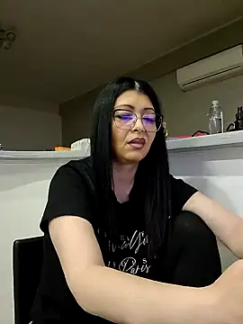 Snapshot of Milf_Abigail chatting on 16, 3, 2025 Milf Abigail online show from 16, 3, 2025