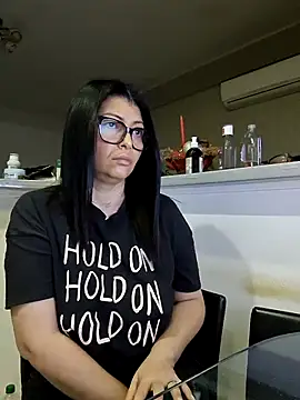 Snapshot of Milf_Abigail chatting on 6, 10, 2025 Milf Abigail online show from 6, 10, 2025