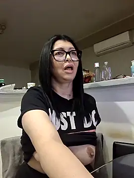 Snapshot of Milf_Abigail chatting on 21, 10, 2025 Milf Abigail online show from 21, 10, 2025