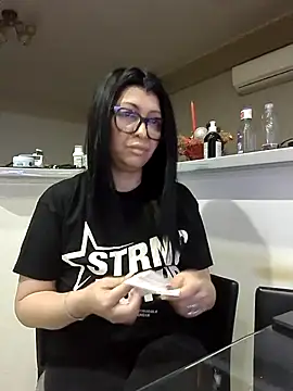 Snapshot of Milf_Abigail chatting on 6, 11, 2025 Milf Abigail online show from 6, 11, 2025