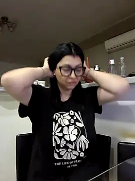 Snapshot of Milf_Abigail chatting on 6, 11, 2025 Milf Abigail online show from 6, 11, 2025