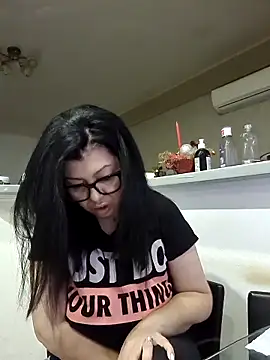 Snapshot of Milf_Abigail chatting on 13, 11, 2025 Milf Abigail online show from 13, 11, 2025