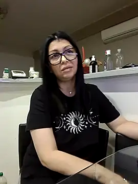 Snapshot of Milf_Abigail chatting on 26, 11, 2025 Milf Abigail online show from 26, 11, 2025