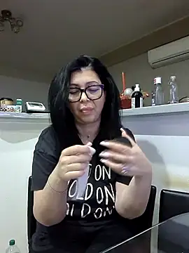 Snapshot of Milf_Abigail chatting on 30, 11, 2025 Milf Abigail online show from 30, 11, 2025