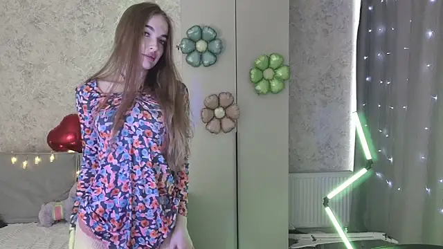 LissaCain online show from 11, 4, 2026