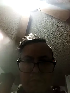 Snapshot of AlanDickson chatting on 3, 3, 2025 AlanDickson online show from 3, 3, 2025