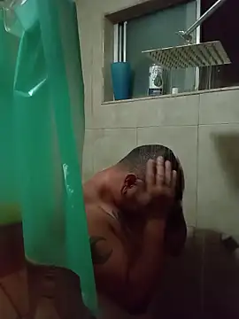 Snapshot of AlanDickson chatting on 26, 10, 2025 AlanDickson online show from 26, 10, 2025