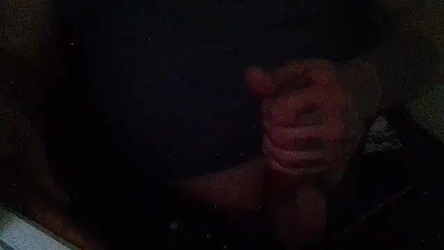 Snapshot of AlanDickson chatting on 27, 11, 2025 AlanDickson online show from 27, 11, 2025