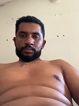 MiddlingAffluent online show from 13, 2, 2026