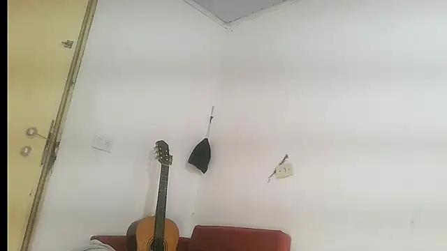 UncutToyBoy23cm online show from 7, 11, 2025