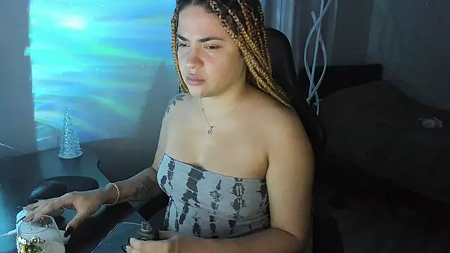 Snapshot of MelSaunders chatting on 15, 12, 2024 MelSaunders online show from 15, 12, 2024