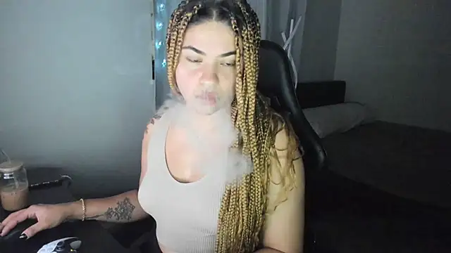 Snapshot of MelSaunders chatting on 16, 12, 2024 MelSaunders online show from 16, 12, 2024