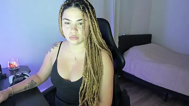 Snapshot of MelSaunders chatting on 21, 12, 2024 MelSaunders online show from 21, 12, 2024