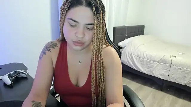 Snapshot of MelSaunders chatting on 28, 12, 2024 MelSaunders online show from 28, 12, 2024