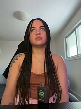 Snapshot of MelSaunders chatting on 4, 3, 2025 MelSaunders online show from 4, 3, 2025