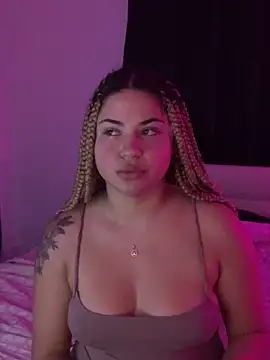 Snapshot of MelSaunders chatting on 22, 10, 2025 MelSaunders online show from 22, 10, 2025