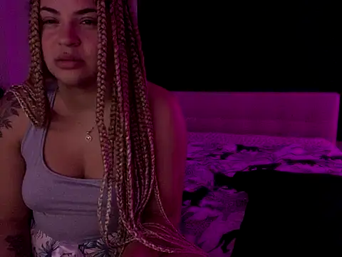 Snapshot of MelSaunders chatting on 25, 10, 2025 MelSaunders online show from 25, 10, 2025