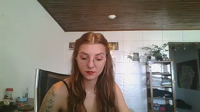 SweetyBabyDemon online show from 18, 4, 2026