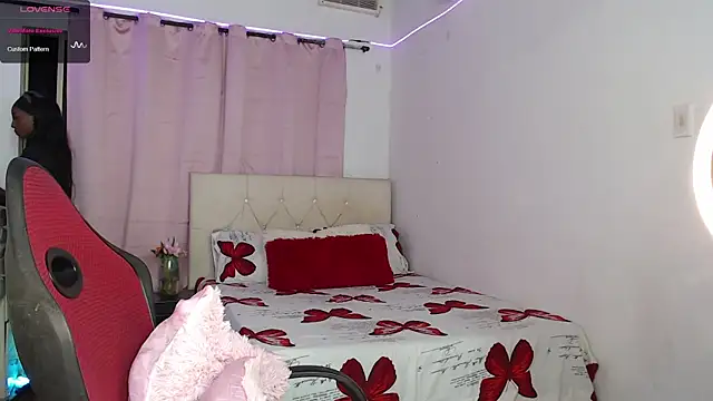 Snapshot of samantha-rose2 chatting on 11, 2, 2025 samantha-rose2 online show from 11, 2, 2025