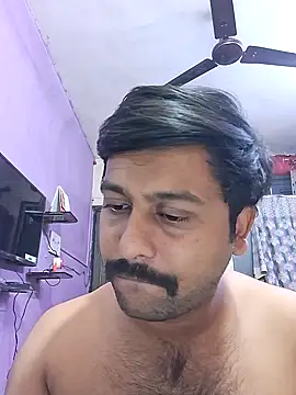 Snapshot of GlassBarge9 chatting on 8, 1, 2025 GlassBarge9 online show from 8, 1, 2025