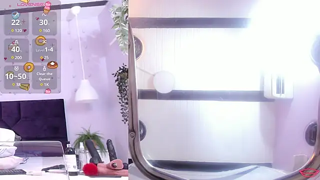 Snapshot of BrianaHazel chatting on 12, 2, 2025 BrianaHazel online show from 12, 2, 2025