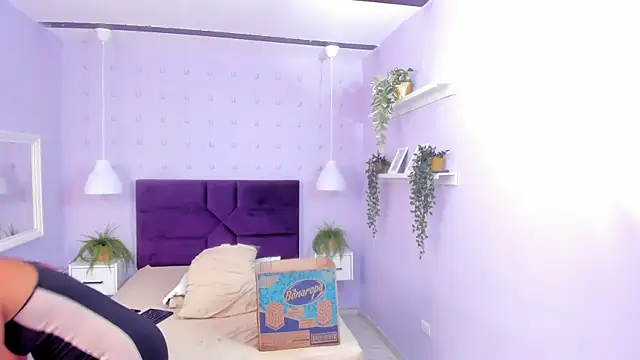 Snapshot of BrianaHazel chatting on 14, 3, 2025 BrianaHazel online show from 14, 3, 2025