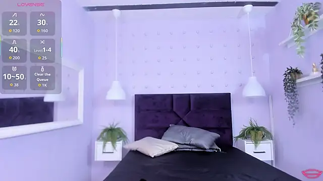 Snapshot of BrianaHazel chatting on 12, 9, 2025 BrianaHazel online show from 12, 9, 2025