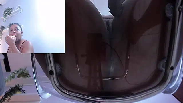 Snapshot of BrianaHazel chatting on 1, 10, 2025 BrianaHazel online show from 1, 10, 2025